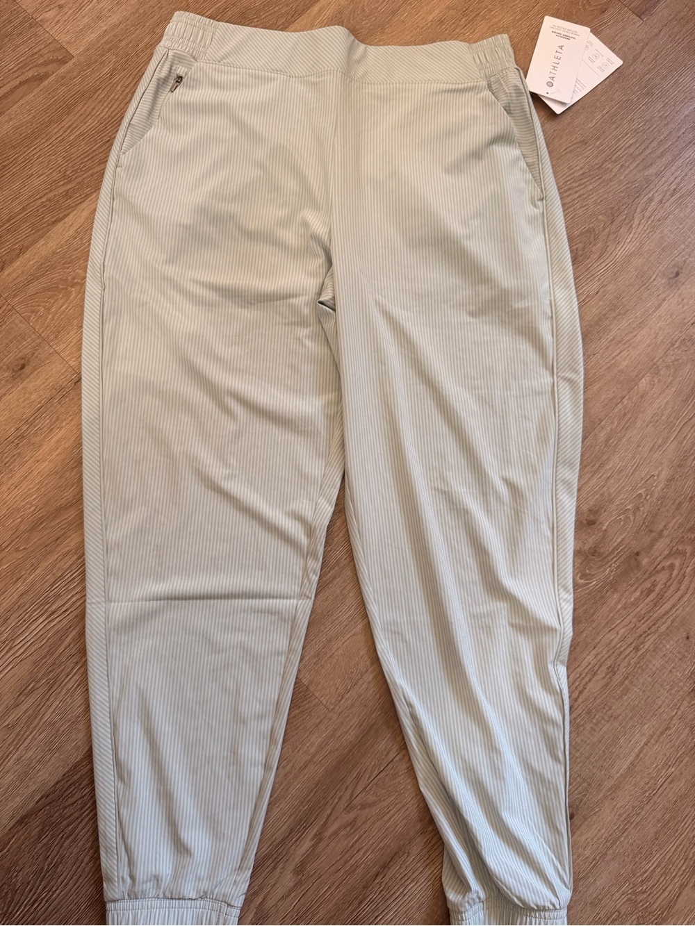 Athleta Sage Green Ribbed Jogger Pants 0065
